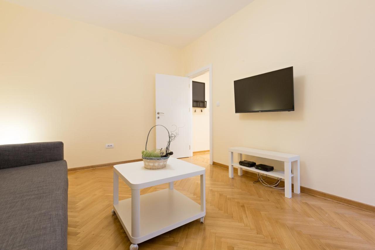 Belgrade Center Apartment IV ภายนอก รูปภาพ